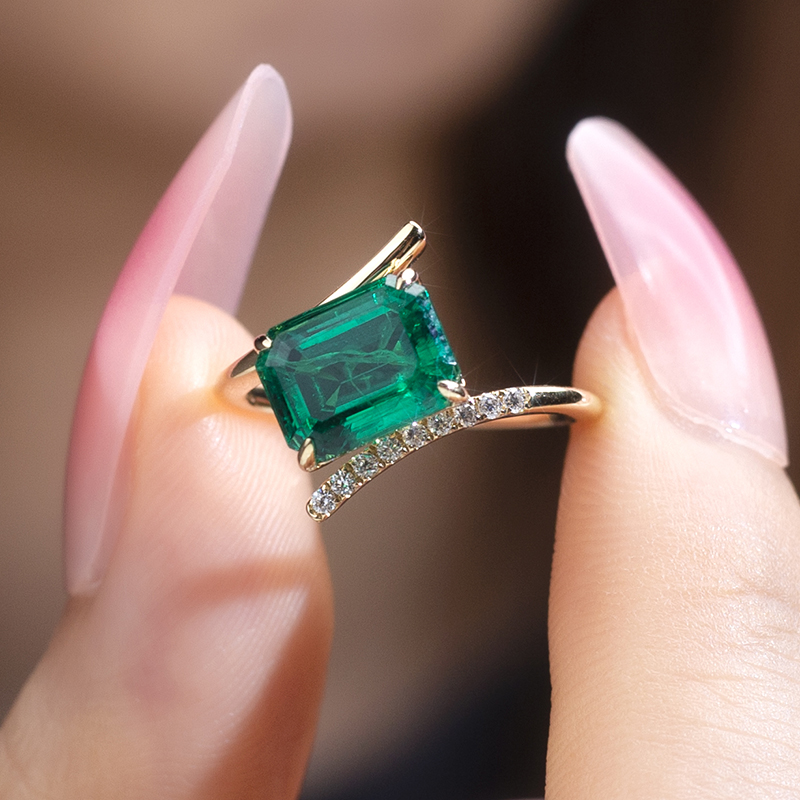 Élan Emerald Bypass Ring